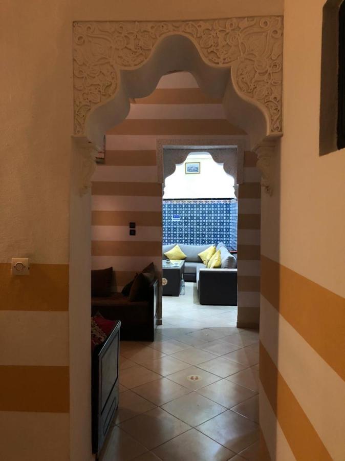 Hotel Majestic Εσαουίρα Εξωτερικό φωτογραφία