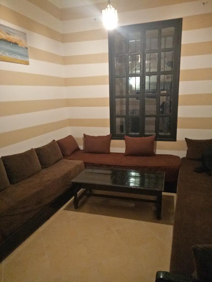 Hotel Majestic Εσαουίρα Εξωτερικό φωτογραφία