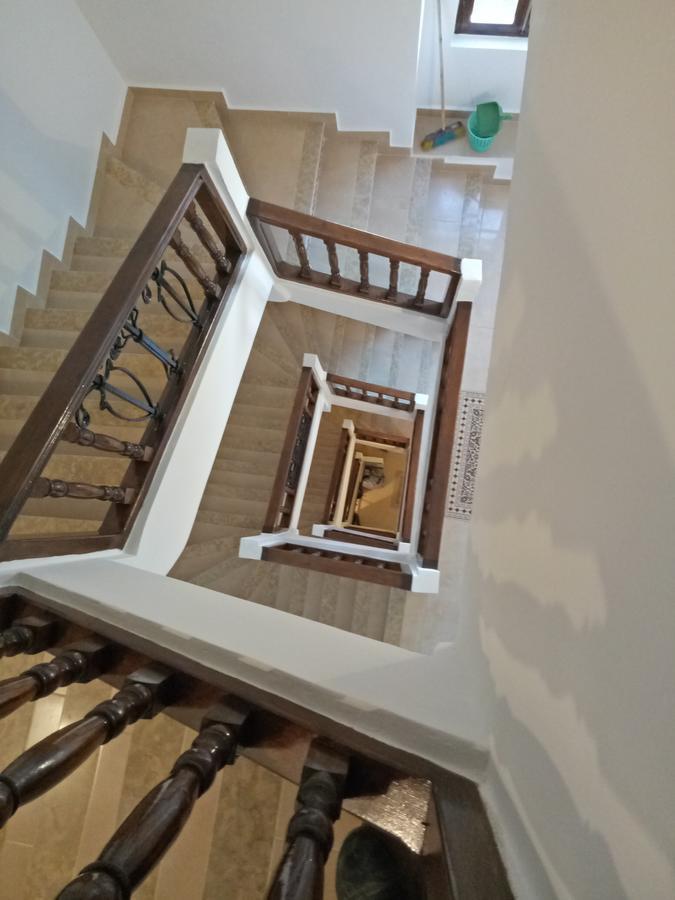 Hotel Majestic Εσαουίρα Εξωτερικό φωτογραφία
